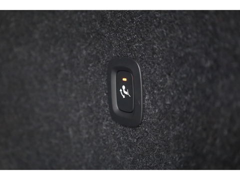 Volvo XC40 1.5 T5 Recharge R-Design | Elek. stoel met mem. | ACC | Blis | Trekhaak | Apple Carplay |