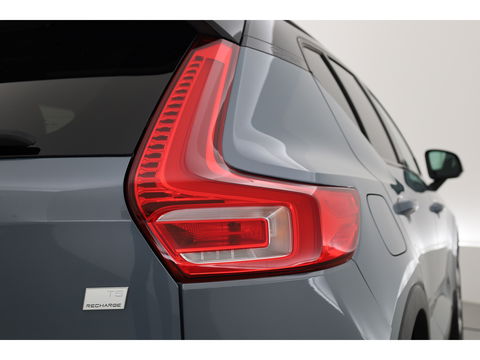Volvo XC40 1.5 T5 Recharge R-Design | Elek. stoel met mem. | ACC | Blis | Trekhaak | Apple Carplay |