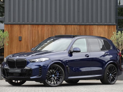 BMW X5 X5 50e X-drive 490PK / M- Individual / B&W / Carbon / 2024