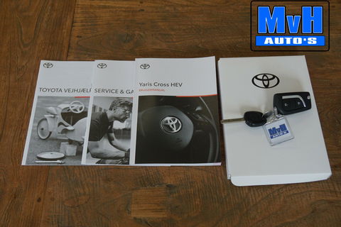 Toyota Yaris Cross 1.5 Hybrid Active|STUUR\STOEL.VERW|CAMERA