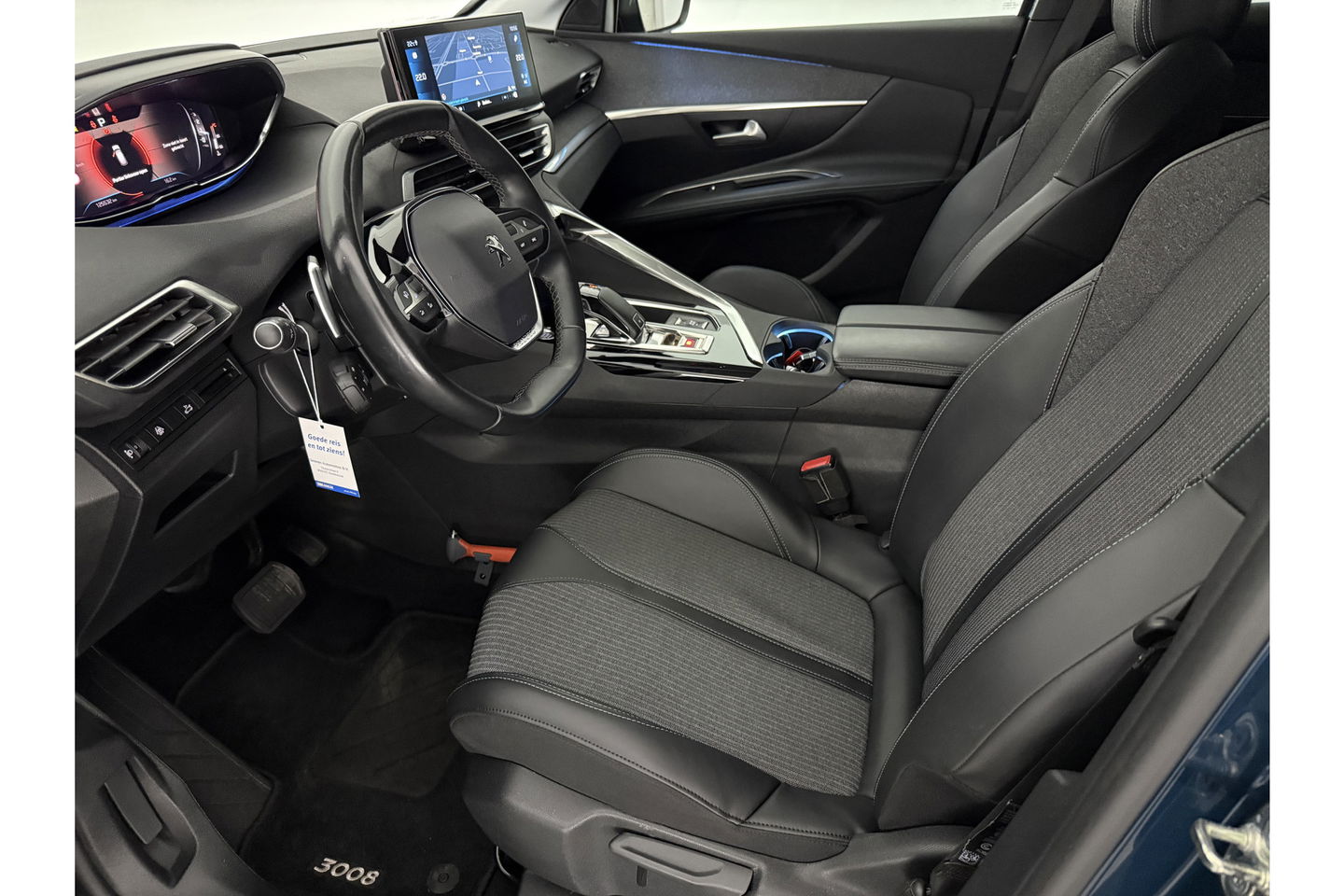 Peugeot 3008 1.2 PureTech Blue 360Camera LED Sfeer Virtual Carplay Clima Cruise Navi PDC 18''LMV