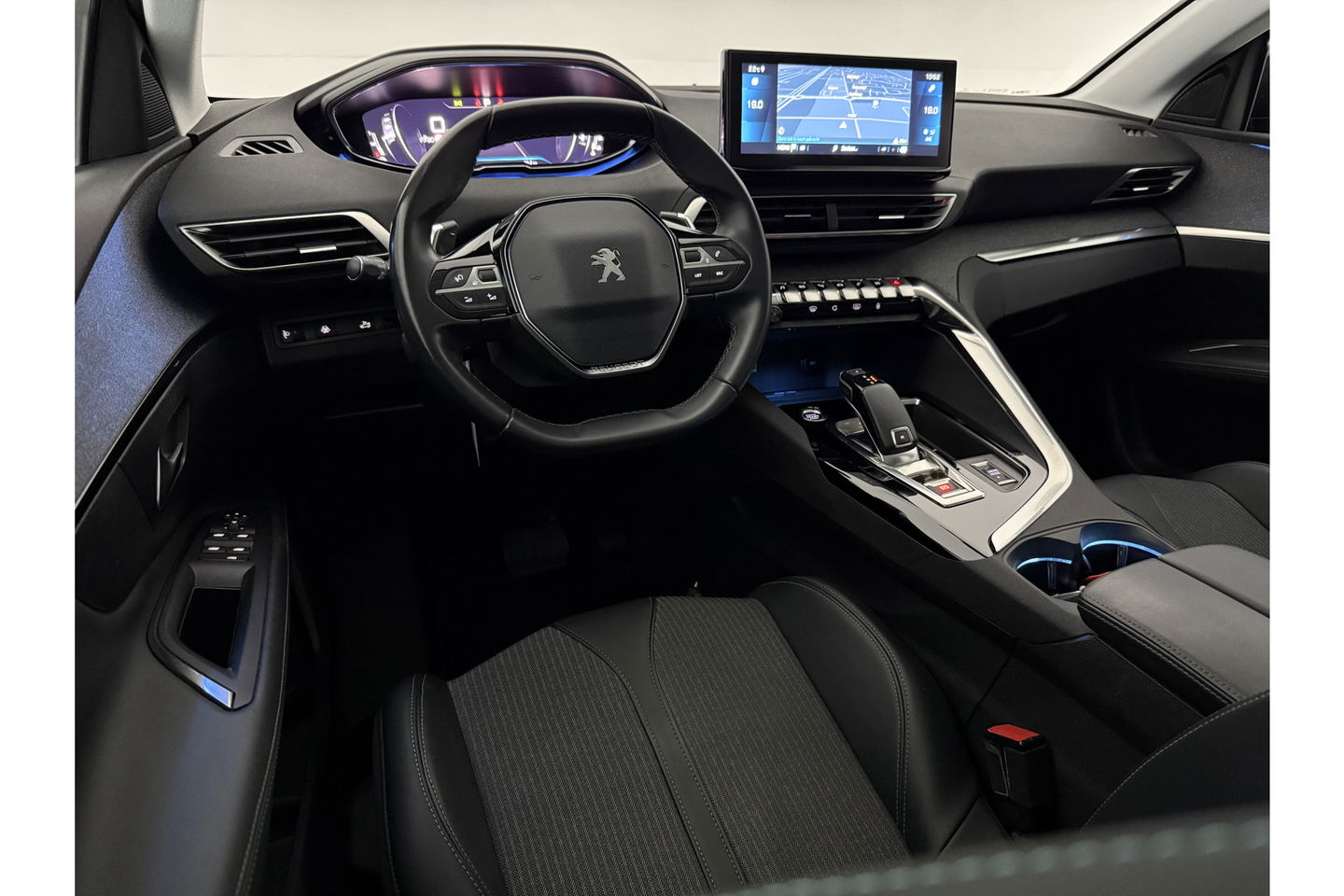Peugeot 3008 1.2 PureTech Blue 360Camera LED Sfeer Virtual Carplay Clima Cruise Navi PDC 18''LMV