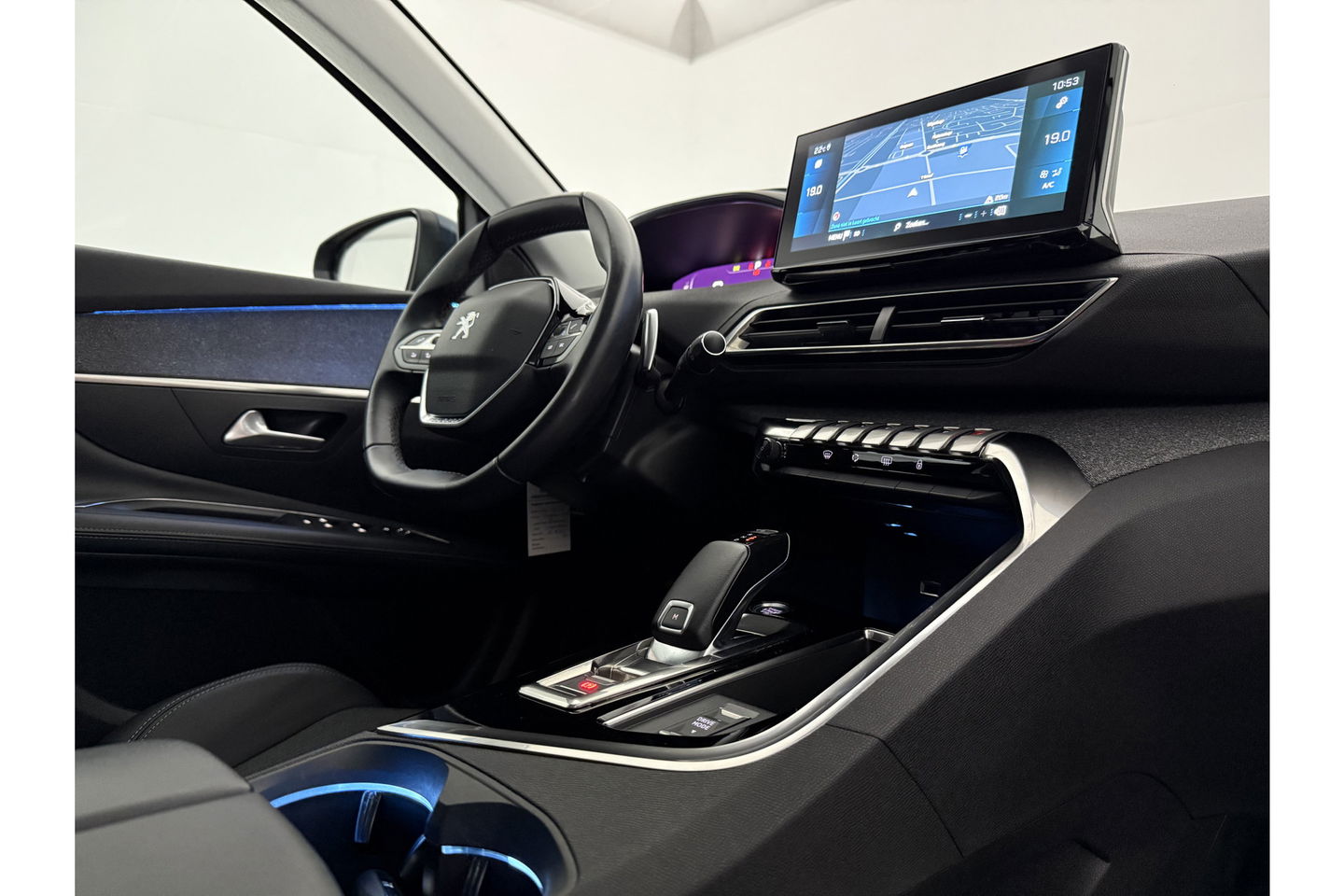 Peugeot 3008 1.2 PureTech Blue 360Camera LED Sfeer Virtual Carplay Clima Cruise Navi PDC 18''LMV