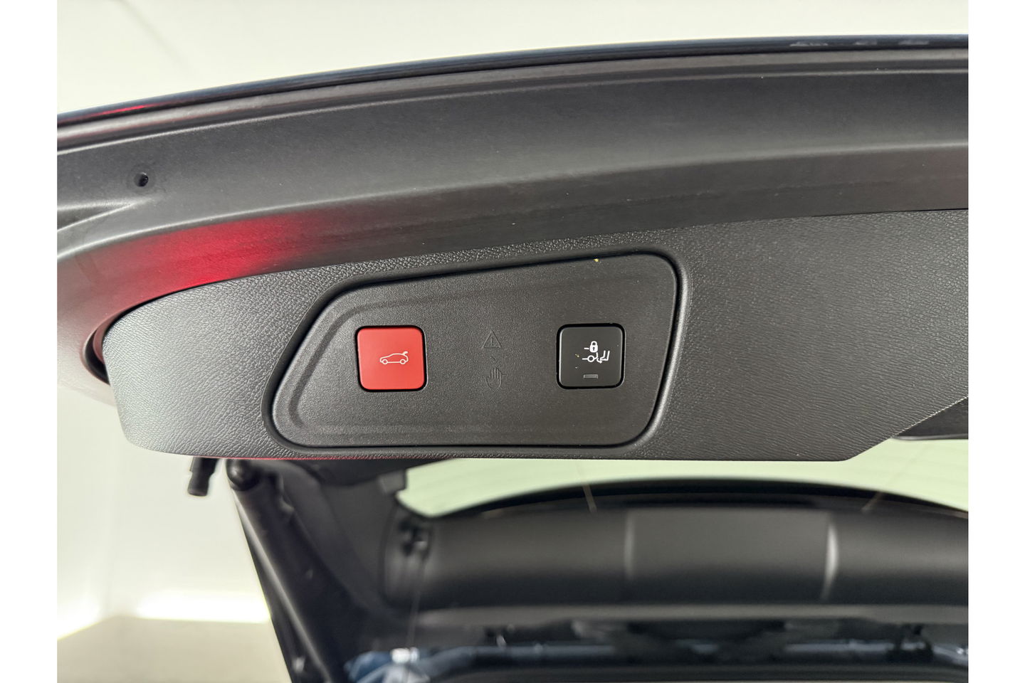 Peugeot 3008 1.2 PureTech Blue 360Camera LED Sfeer Virtual Carplay Clima Cruise Navi PDC 18''LMV