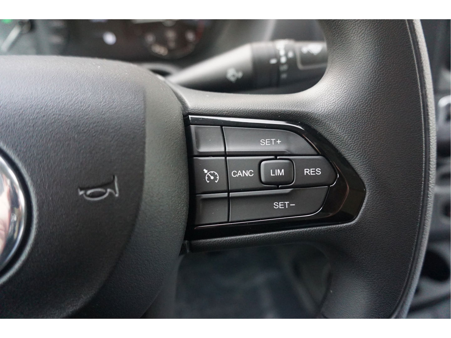 Fiat Ducato 35 Maxi DOKA 140PK L4 Open Laadbak BPM VRIJ Apple CP/Android A, Cruise, Climate!! NR. BB01*