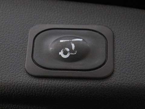 Ford Focus 1.0 EcoBoost Titanium X | Stoel & stuurverwarming | Trekhaak | Adaptive cruise | Camera | Full LED | Carplay | B&O Sound | Digital Cockpit | Keyless | Climate control
