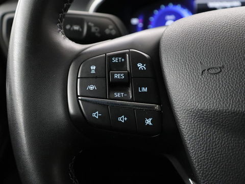 Ford Focus 1.0 EcoBoost Titanium X | Stoel & stuurverwarming | Trekhaak | Adaptive cruise | Camera | Full LED | Carplay | B&O Sound | Digital Cockpit | Keyless | Climate control