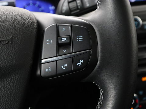Ford Focus 1.0 EcoBoost Titanium X | Stoel & stuurverwarming | Trekhaak | Adaptive cruise | Camera | Full LED | Carplay | B&O Sound | Digital Cockpit | Keyless | Climate control