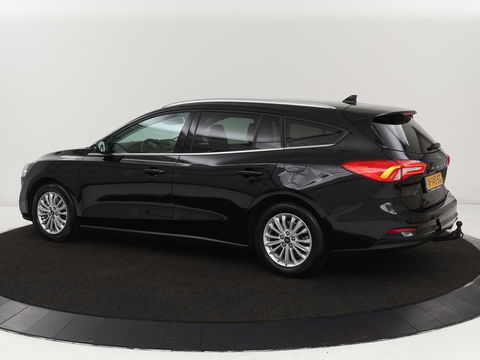 Ford Focus 1.0 EcoBoost Titanium X | Stoel & stuurverwarming | Trekhaak | Adaptive cruise | Camera | Full LED | Carplay | B&O Sound | Digital Cockpit | Keyless | Climate control