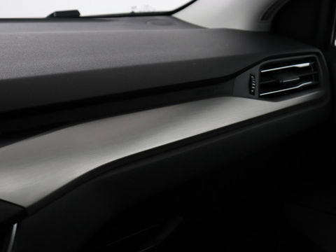 Ford Focus 1.0 EcoBoost Titanium X | Stoel & stuurverwarming | Trekhaak | Adaptive cruise | Camera | Full LED | Carplay | B&O Sound | Digital Cockpit | Keyless | Climate control