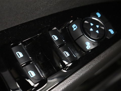 Ford Mondeo 2.0 IVCT HEV Titanium X | Stoelverwarming | Adaptive cruise | Carplay | Camera | Keyless | Memory | Navigatie | Full LED | Park Assist | Verwarmde voorruit