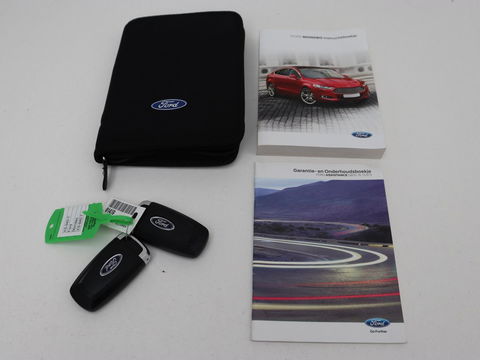Ford Mondeo 2.0 IVCT HEV Titanium X | Stoelverwarming | Adaptive cruise | Carplay | Camera | Keyless | Memory | Navigatie | Full LED | Park Assist | Verwarmde voorruit