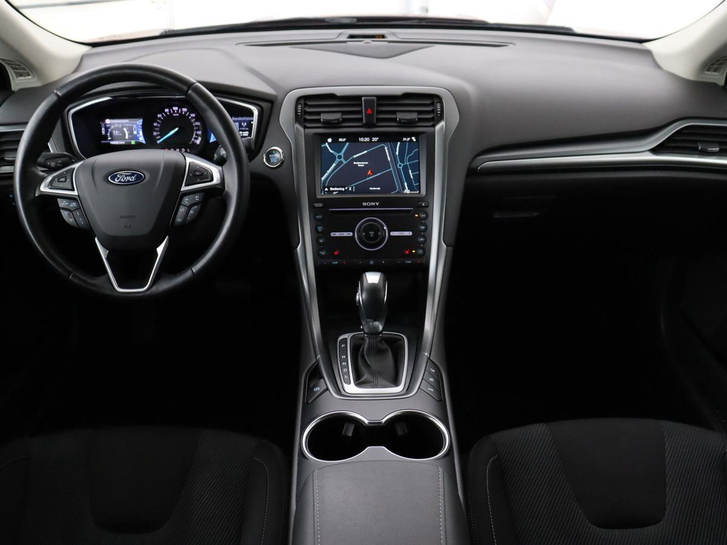Ford Mondeo 2.0 IVCT HEV Titanium X | Stoelverwarming | Adaptive cruise | Carplay | Camera | Keyless | Memory | Navigatie | Full LED | Park Assist | Verwarmde voorruit
