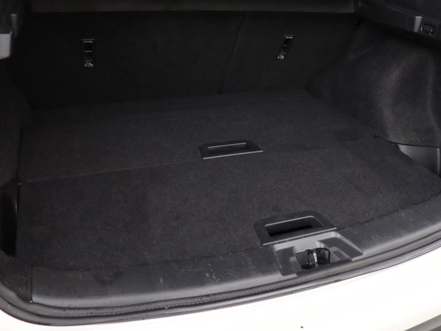 Nissan QASHQAI 1.2 N-Connecta | Panoramadak | Trekhaak | 360 Camera | Navigatie | Bluetooth | Climate control | Cruise control