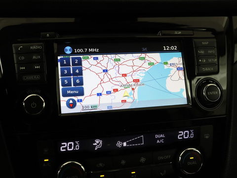 Nissan QASHQAI 1.2 N-Connecta | Panoramadak | Trekhaak | 360 Camera | Navigatie | Bluetooth | Climate control | Cruise control