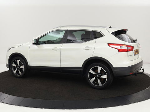 Nissan QASHQAI 1.2 N-Connecta | Panoramadak | Trekhaak | 360 Camera | Navigatie | Bluetooth | Climate control | Cruise control
