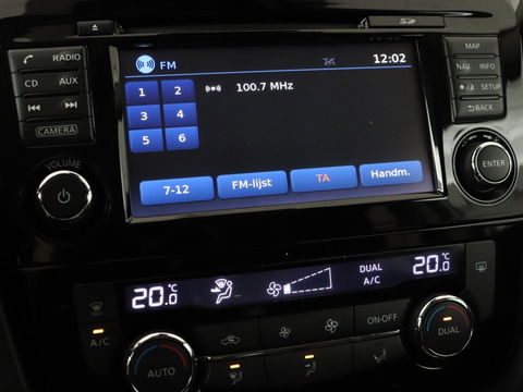 Nissan QASHQAI 1.2 N-Connecta | Panoramadak | Trekhaak | 360 Camera | Navigatie | Bluetooth | Climate control | Cruise control