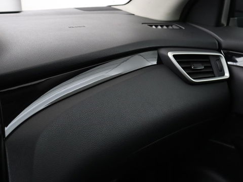 Nissan QASHQAI 1.2 N-Connecta | Panoramadak | Trekhaak | 360 Camera | Navigatie | Bluetooth | Climate control | Cruise control