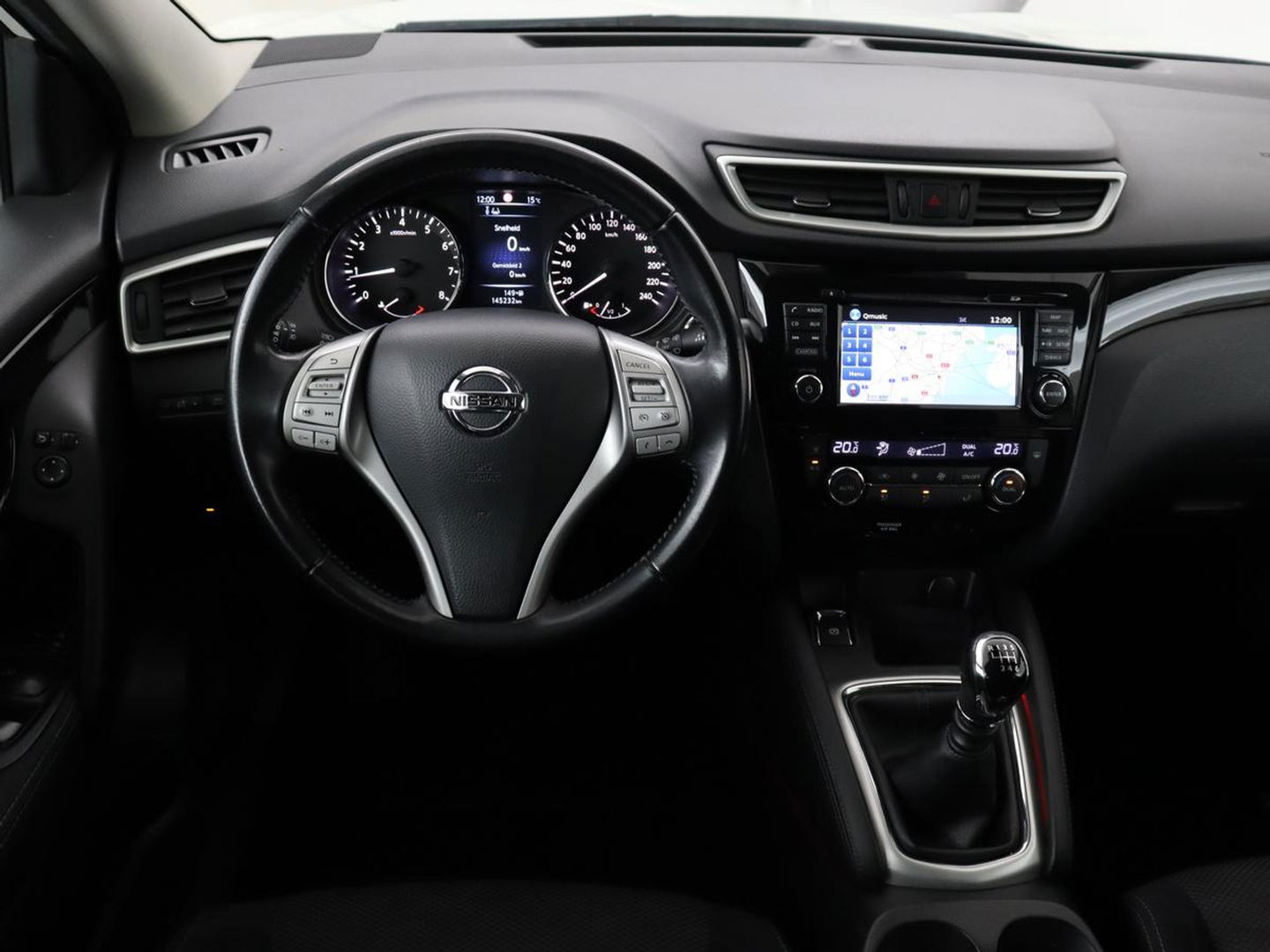 Nissan QASHQAI 1.2 N-Connecta | Panoramadak | Trekhaak | 360 Camera | Navigatie | Bluetooth | Climate control | Cruise control