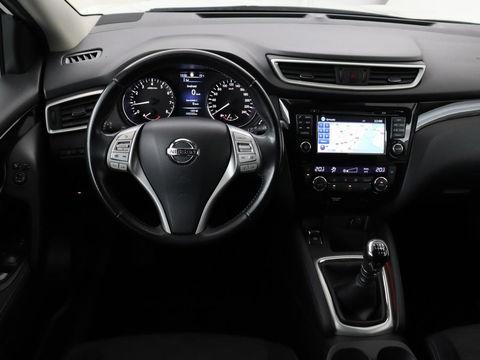 Nissan QASHQAI 1.2 N-Connecta | Panoramadak | Trekhaak | 360 Camera | Navigatie | Bluetooth | Climate control | Cruise control