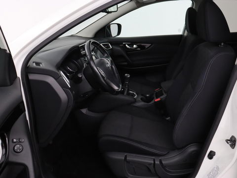 Nissan QASHQAI 1.2 N-Connecta | Panoramadak | Trekhaak | 360 Camera | Navigatie | Bluetooth | Climate control | Cruise control