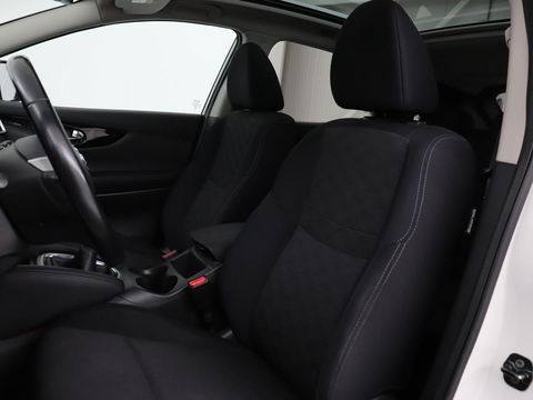 Nissan QASHQAI 1.2 N-Connecta | Panoramadak | Trekhaak | 360 Camera | Navigatie | Bluetooth | Climate control | Cruise control