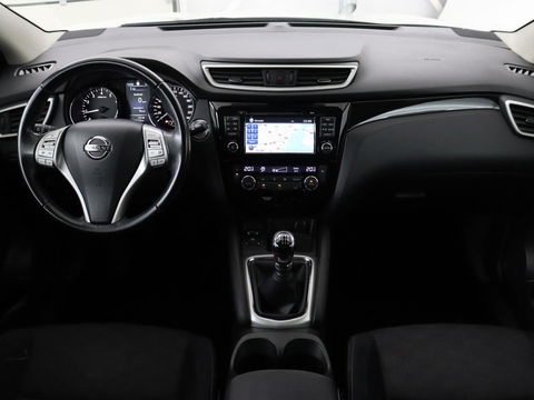 Nissan QASHQAI 1.2 N-Connecta | Panoramadak | Trekhaak | 360 Camera | Navigatie | Bluetooth | Climate control | Cruise control