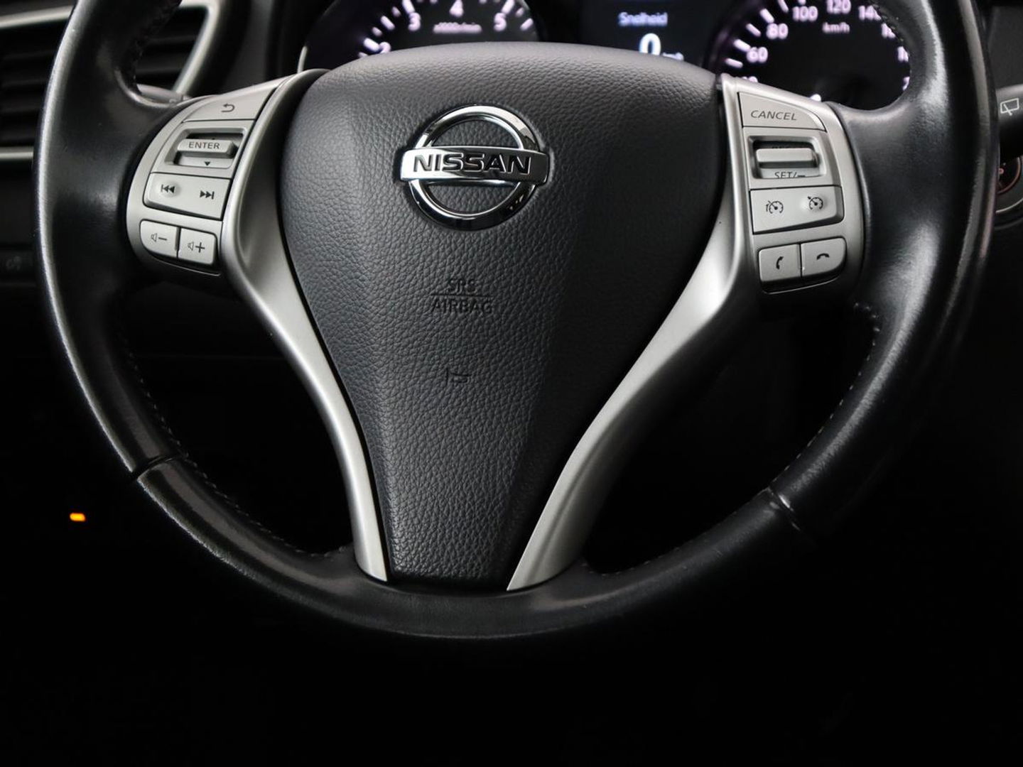Nissan QASHQAI 1.2 N-Connecta | Panoramadak | Trekhaak | 360 Camera | Navigatie | Bluetooth | Climate control | Cruise control