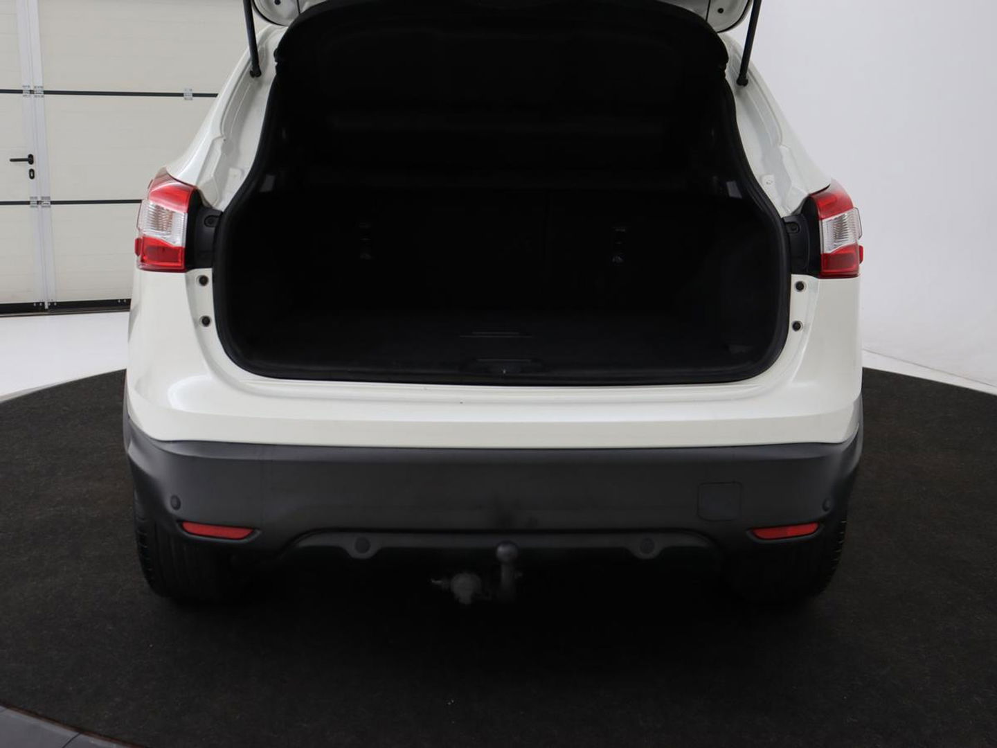 Nissan QASHQAI 1.2 N-Connecta | Panoramadak | Trekhaak | 360 Camera | Navigatie | Bluetooth | Climate control | Cruise control