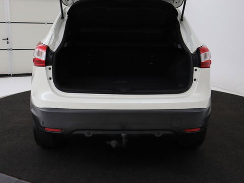 Nissan QASHQAI 1.2 N-Connecta | Panoramadak | Trekhaak | 360 Camera | Navigatie | Bluetooth | Climate control | Cruise control