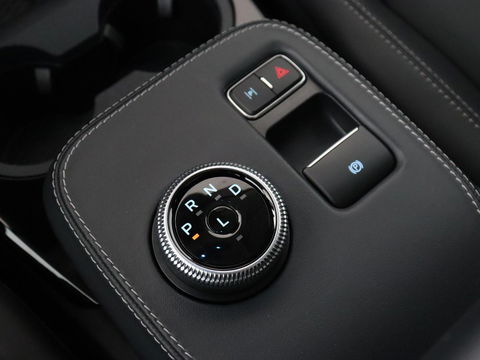 Ford Mustang Mach-E RWD 75 kWh | Panoramadak | Leder | Trekhaak | Stoelverwarming | Adaptive cruise | 360 camera | Adaptive cruise | B&O Sound | Stuurverwarming