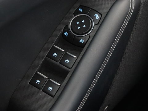 Ford Mustang Mach-E RWD 75 kWh | Panoramadak | Leder | Trekhaak | Stoelverwarming | Adaptive cruise | 360 camera | Adaptive cruise | B&O Sound | Stuurverwarming