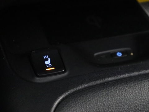 Toyota Corolla 1.8 Hybrid GR-Sport | Trekhaak | Stoelverwarming | Adaptive cruise | Camera | Carplay | Sportstoelen | Full LED | Park Assist | Keyless