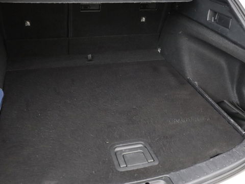 Toyota Corolla 1.8 Hybrid GR-Sport | Trekhaak | Stoelverwarming | Adaptive cruise | Camera | Carplay | Sportstoelen | Full LED | Park Assist | Keyless