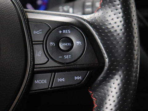 Toyota Corolla 1.8 Hybrid GR-Sport | Trekhaak | Stoelverwarming | Adaptive cruise | Camera | Carplay | Sportstoelen | Full LED | Park Assist | Keyless