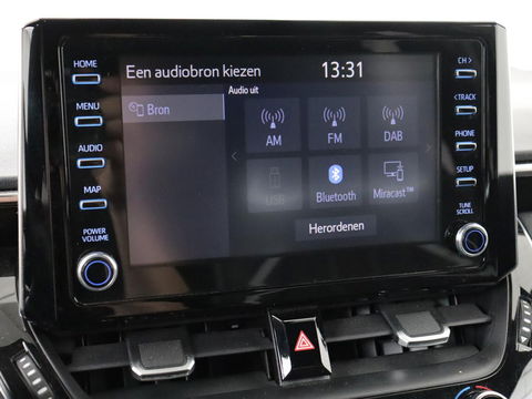 Toyota Corolla 1.8 Hybrid GR-Sport | Trekhaak | Stoelverwarming | Adaptive cruise | Camera | Carplay | Sportstoelen | Full LED | Park Assist | Keyless