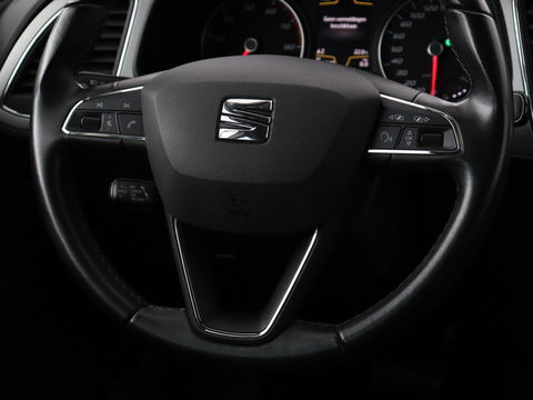 SEAT Leon 1.0 TSI Style Intens | Carplay | Navigatie | Climate control | Keyless | Cruise control | Bluetooth | Parkeerhulp