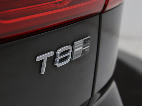 Volvo XC60 2.0 T8 Twin Engine AWD Inscription | Panoramadak | Trekhaak | Leder | Camera | Carplay | Navigatie | Full LED | Climate control