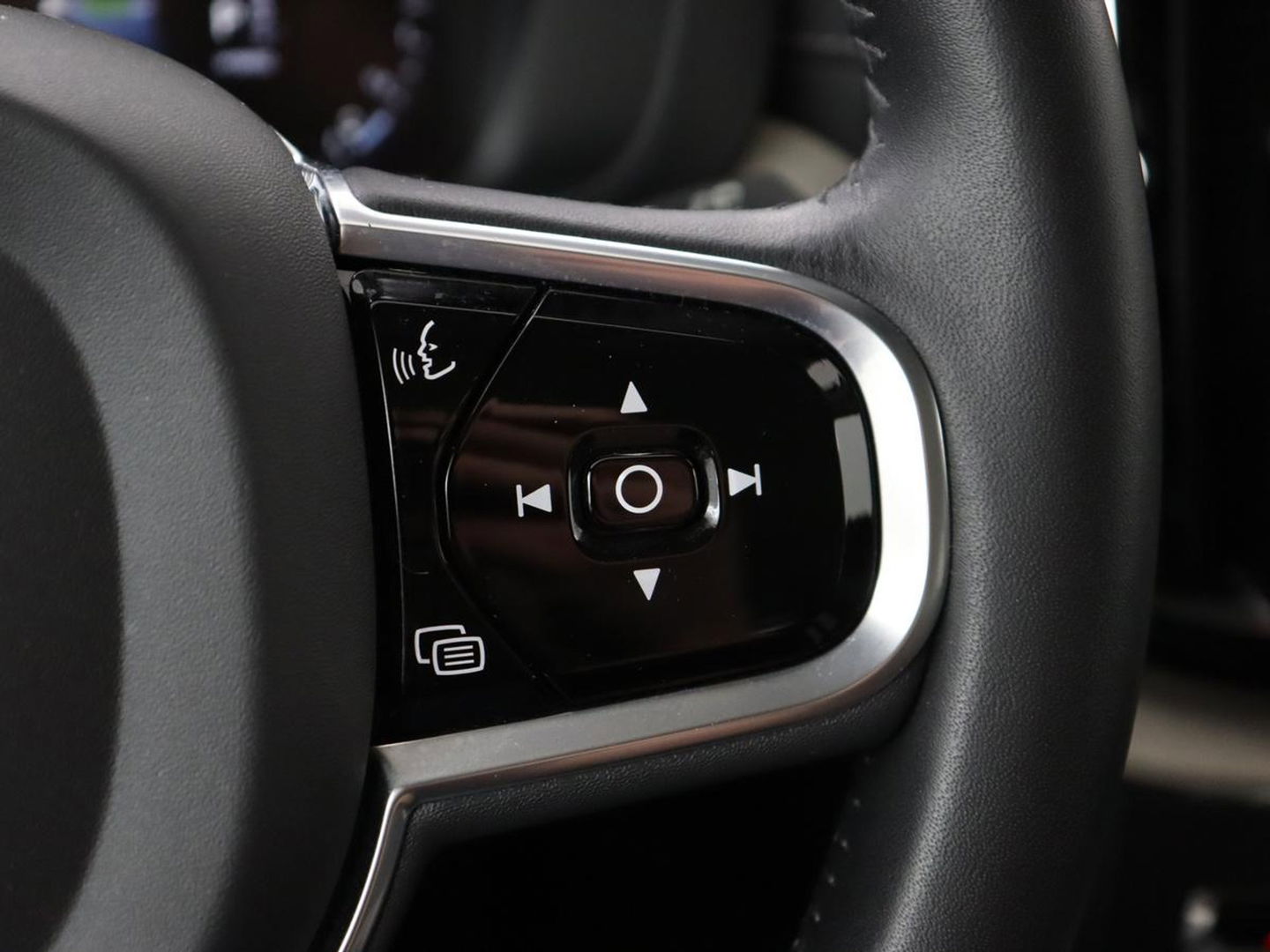 Volvo XC60 2.0 T8 Twin Engine AWD Inscription | Panoramadak | Trekhaak | Leder | Camera | Carplay | Navigatie | Full LED | Climate control