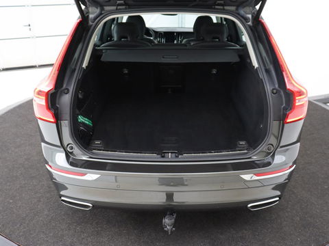 Volvo XC60 2.0 T8 Twin Engine AWD Inscription | Panoramadak | Trekhaak | Leder | Camera | Carplay | Navigatie | Full LED | Climate control