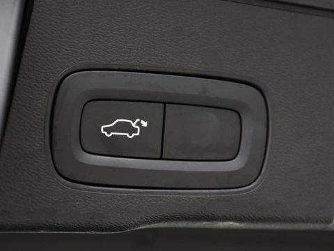 Volvo XC60 2.0 T8 Twin Engine AWD Inscription | Panoramadak | Trekhaak | Leder | Camera | Carplay | Navigatie | Full LED | Climate control