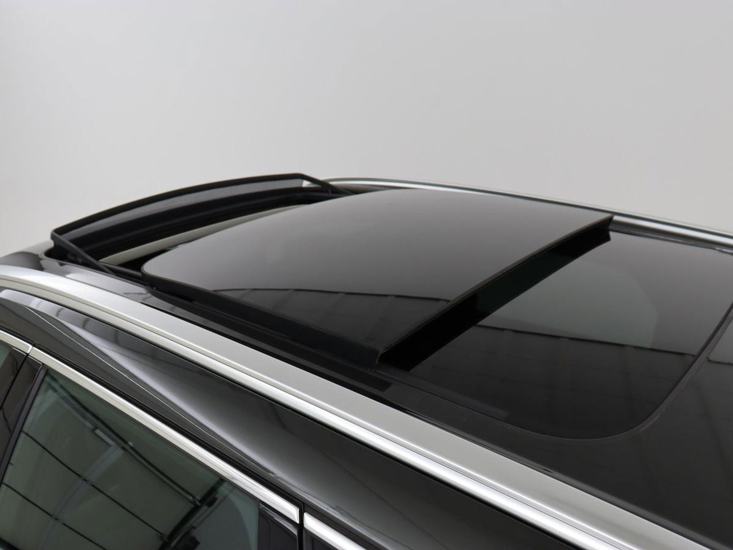 Volvo XC60 2.0 T8 Twin Engine AWD Inscription | Panoramadak | Trekhaak | Leder | Camera | Carplay | Navigatie | Full LED | Climate control