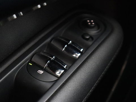 MINI Countryman 1.6 One Knockout Edition | Trekhaak | Xenon | Navigatie | Bluetooth | Climate control | Cruise control | Parkeerhulp