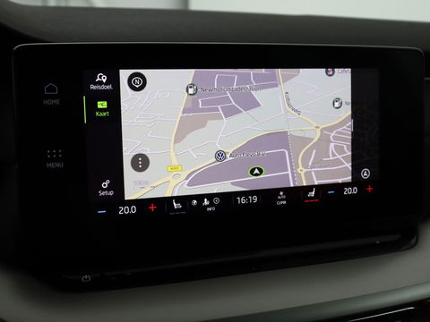 Škoda Octavia 1.4 TSI iV Business Edition Plus | Head-Up | Camera | Stoelverwarming | Side Assist | Achterbankverwarming | Carplay | Keyless | Elektrische voorstoelen | Memory | Sfeerverlichting | Navigatie | PHEV