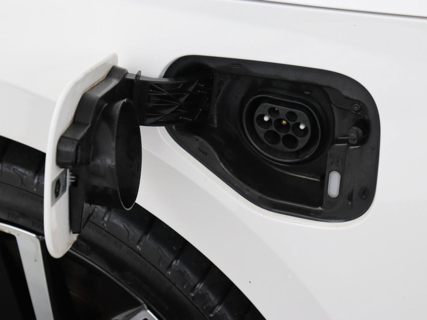 Škoda Octavia 1.4 TSI iV Business Edition Plus | Head-Up | Camera | Stoelverwarming | Side Assist | Achterbankverwarming | Carplay | Keyless | Elektrische voorstoelen | Memory | Sfeerverlichting | Navigatie | PHEV