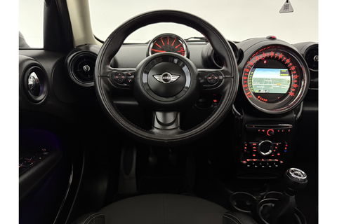 MINI Countryman 1.6 One Pano Clima Cruise LED Navi PDC 17"LMV