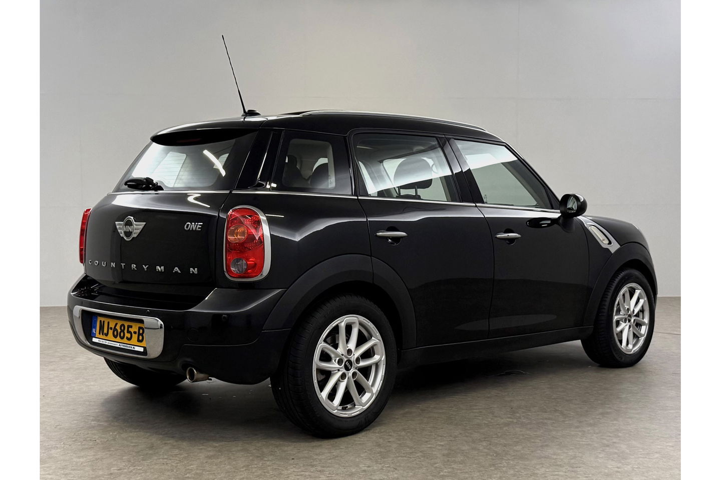 MINI Countryman 1.6 One Pano Clima Cruise LED Navi PDC 17"LMV