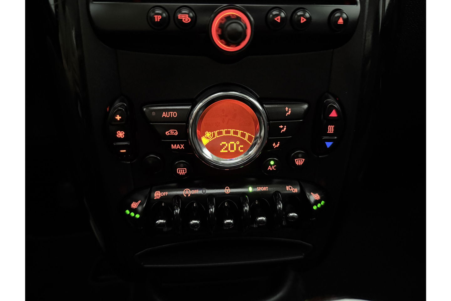 MINI Countryman 1.6 One Pano Clima Cruise LED Navi PDC 17"LMV