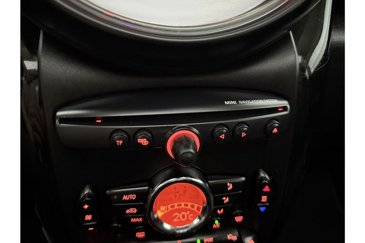MINI Countryman 1.6 One Pano Clima Cruise LED Navi PDC 17"LMV