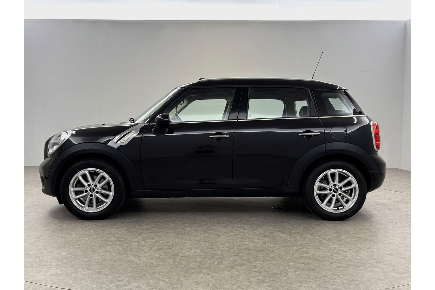 MINI Countryman 1.6 One Pano Clima Cruise LED Navi PDC 17"LMV